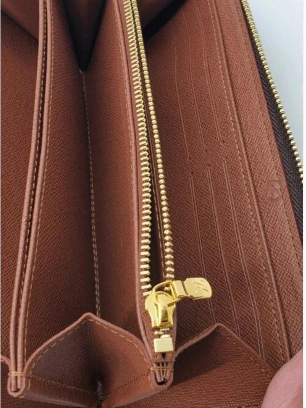 Louis Vuitton Monogram Canvas Zippy Wallet NEW